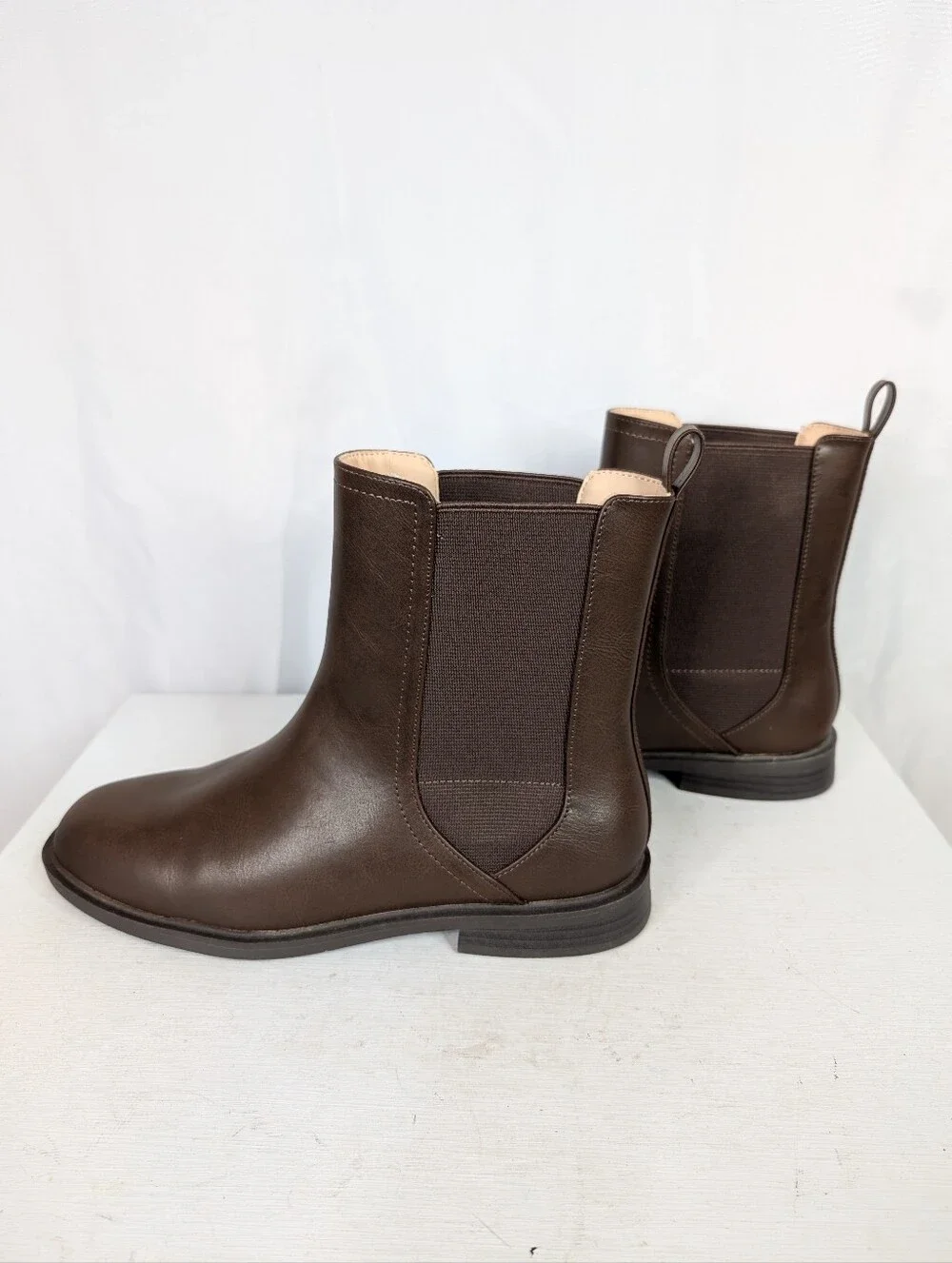 Journee Collection Violet Faux Leather Brown Chelsea Boots - Size 8